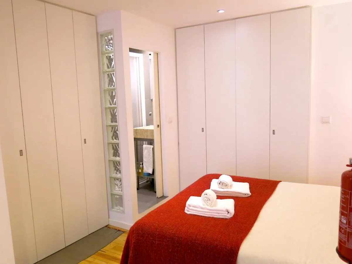 Cozy Studio In Mouraria With Ac Lisbon Apartment