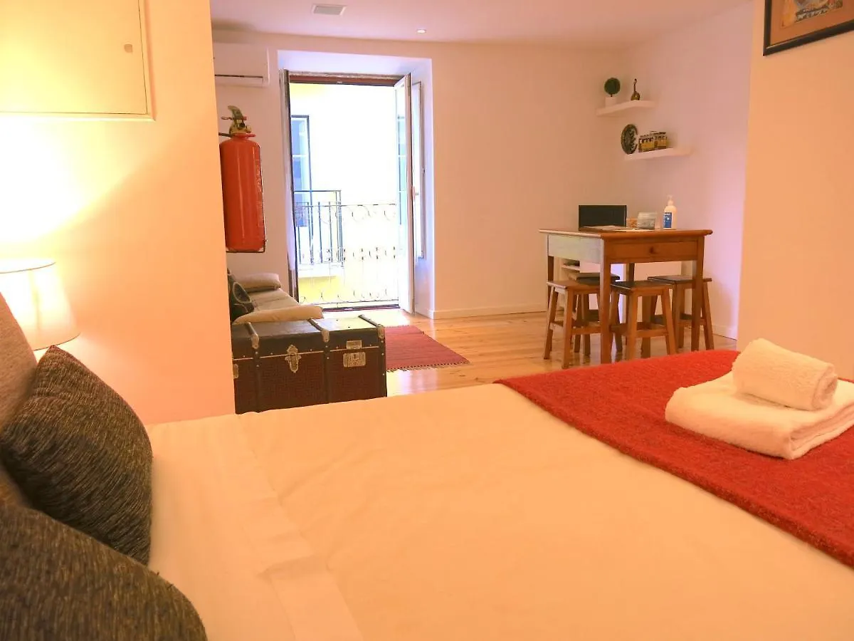 Cozy Studio In Mouraria With Ac Lisbon Apartment